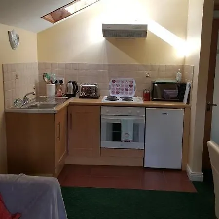 Edwards Cosy Penzion *